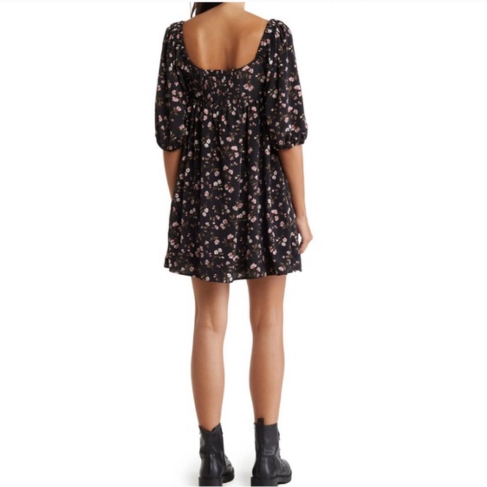 WAYF Floral Puff Sleeve Mini Dress – Size M - Picture 2 of 4